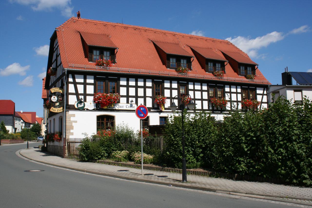 Gasthaus & Hotel Zur Linde Hermsdorf  Extérieur photo