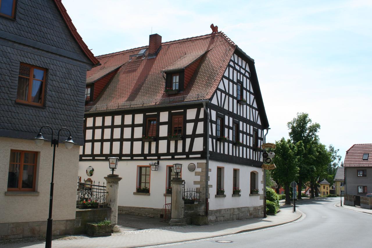 Gasthaus & Hotel Zur Linde Hermsdorf  Extérieur photo