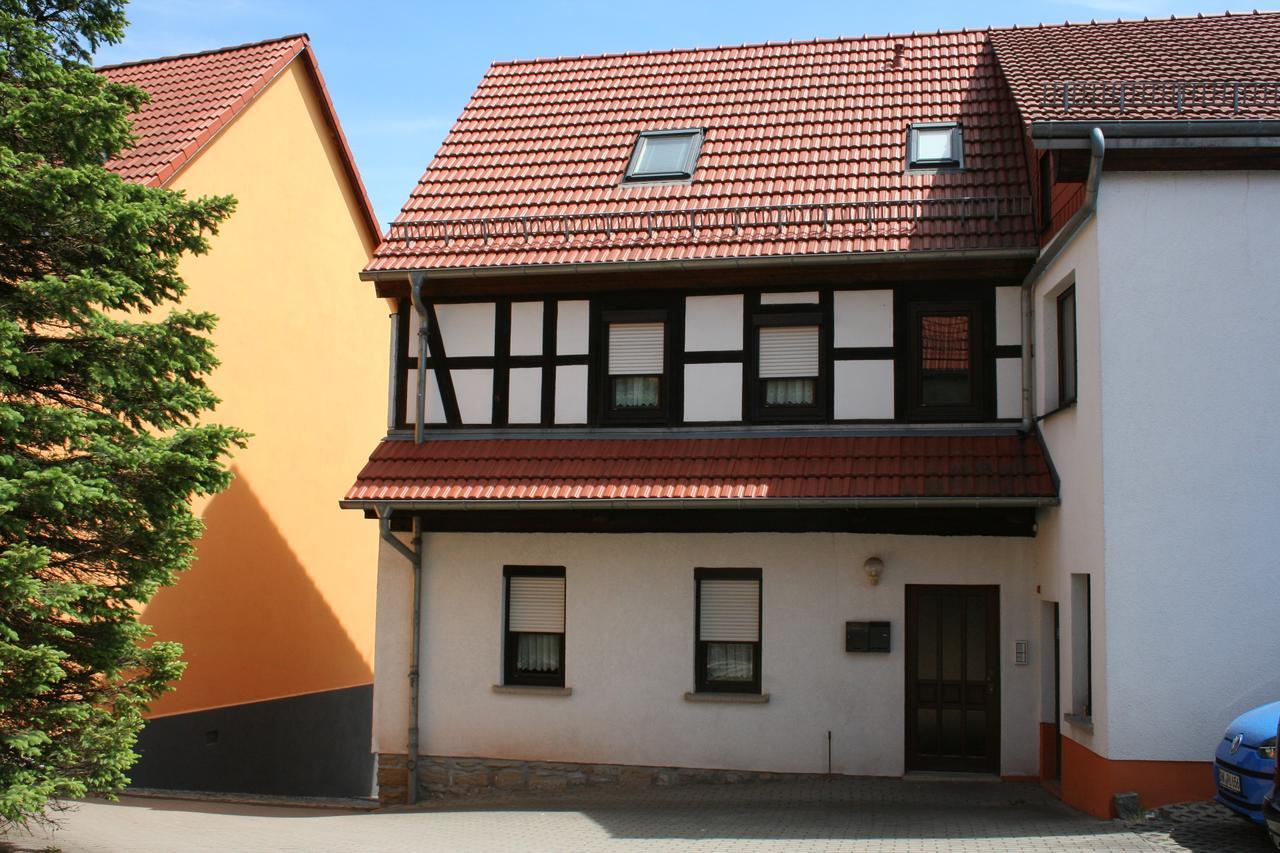 Gasthaus & Hotel Zur Linde Hermsdorf  Extérieur photo