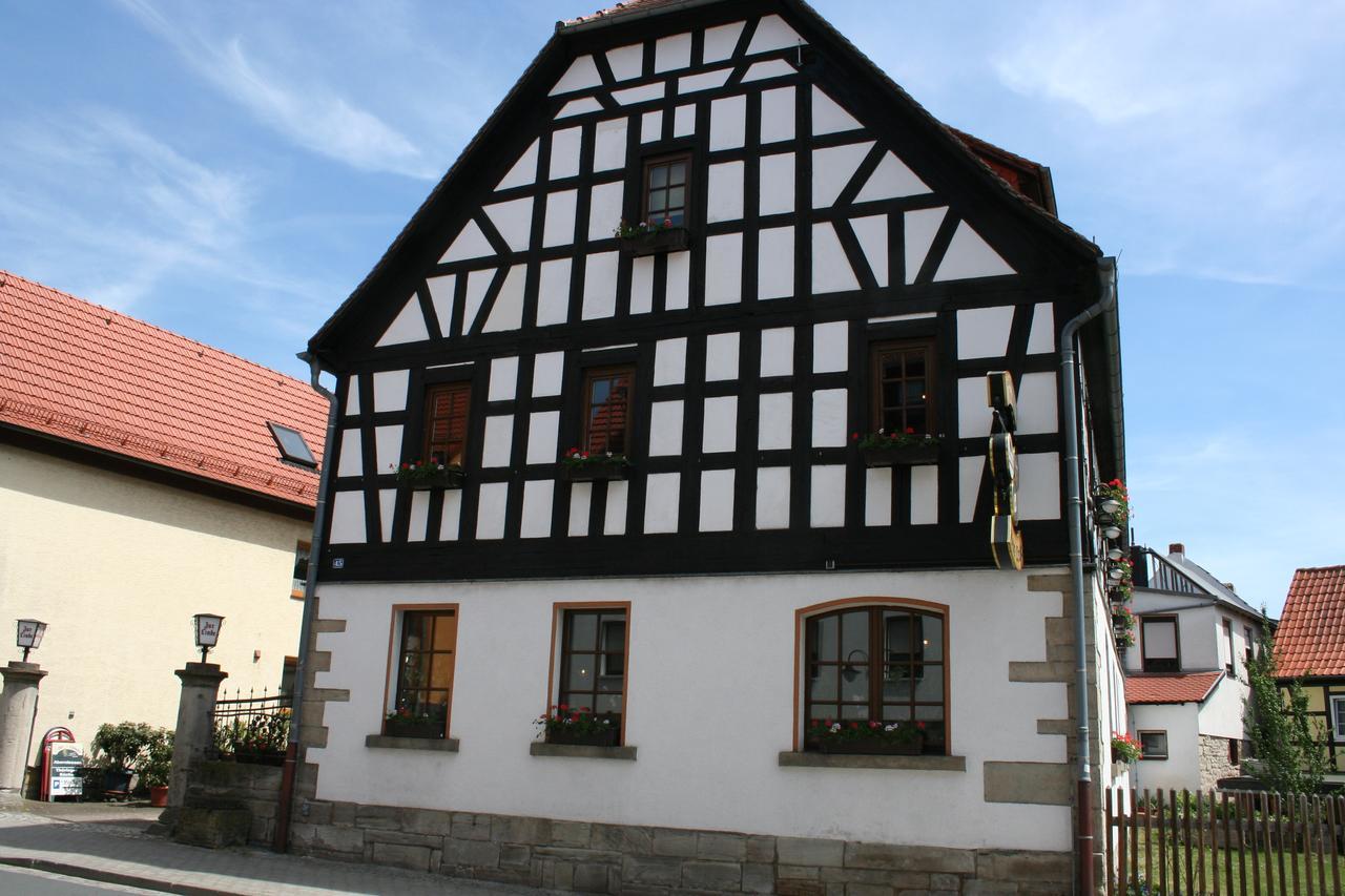 Gasthaus & Hotel Zur Linde Hermsdorf  Extérieur photo