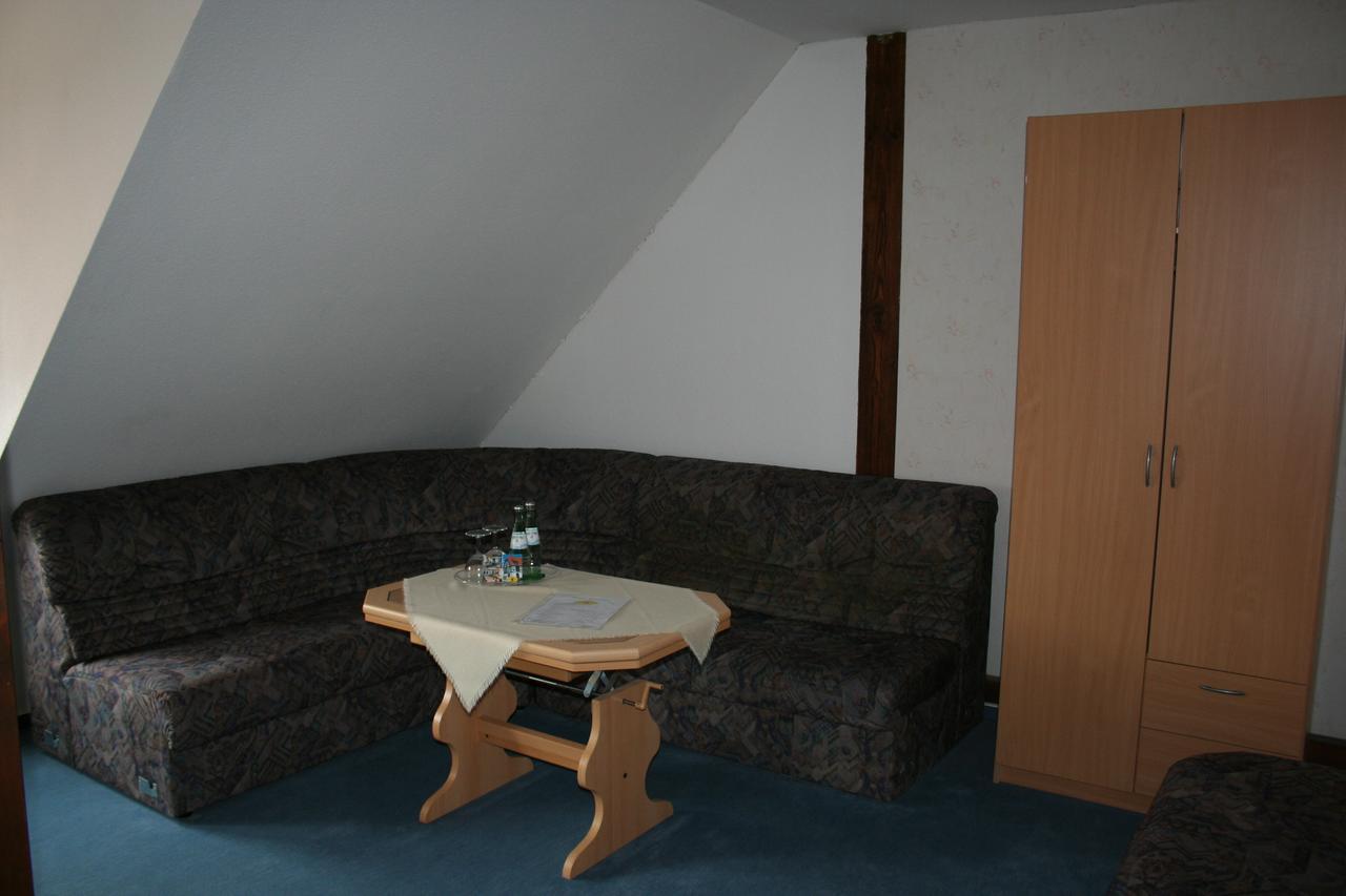 Gasthaus & Hotel Zur Linde Hermsdorf  Chambre photo